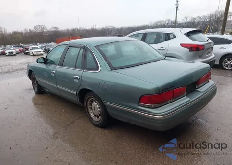 1997 Ford Crown Victoria Lx z USA, uszkodzony, nr VIN 2FALP74W2VX174070